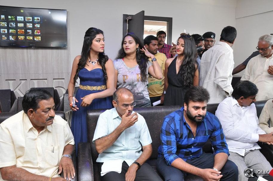 Nara-Rohit-Launch-Santos-Klub-F5-Restaurant-At-Vijayawada